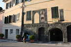 hostel.jpg